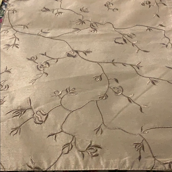 Inspired Treasures Champagne Table Runner Satiny Floral Embroidered Accent Piece - Picture 2 of 4